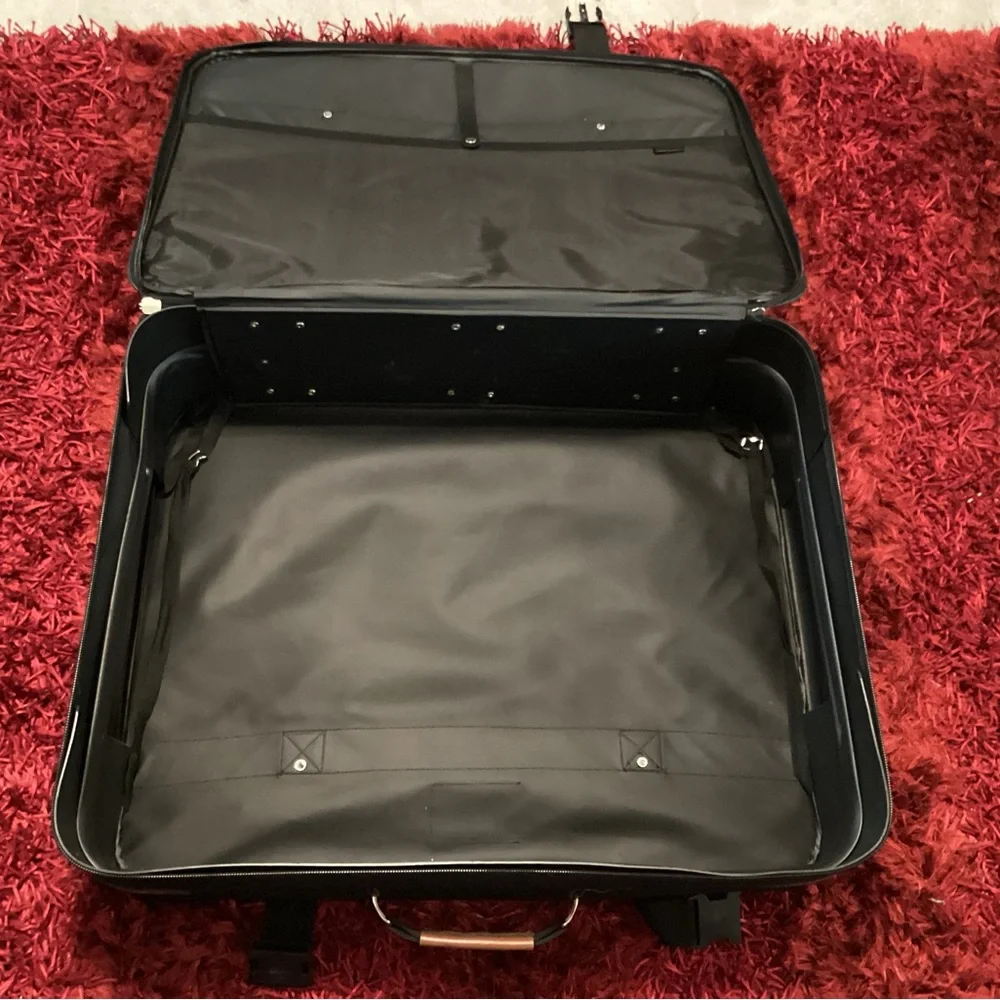 Elegant Black Travel Bag with Leather Accents